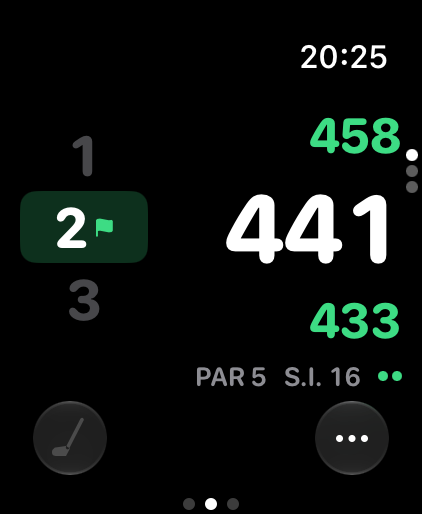 Apple Watch met hole 2, par 5, en 441 meter tot het midden van de green